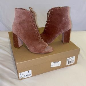 Joie Lakia velvet boots in light mauve NIB